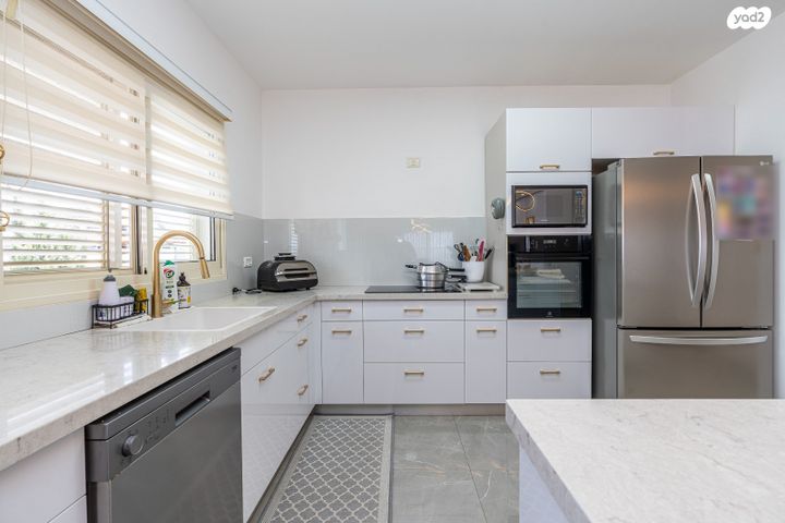 דירה, שדרות הנשיא וייצמן 32, מרכז העיר, חדרה