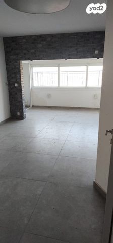 גג/ פנטהאוז, טשרניחובסקי, כצנלסון, ראשון לציון