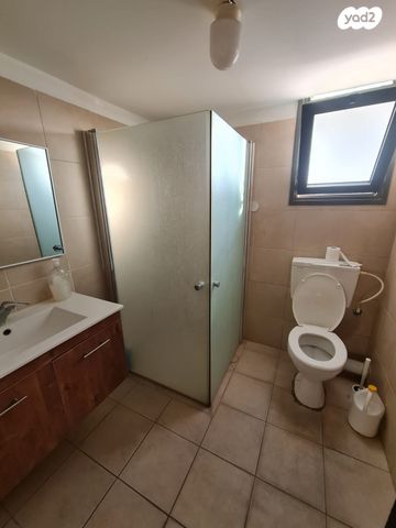 דירה, שדרות אח"י אילת 5, קרית חיים מזרחית, חיפה