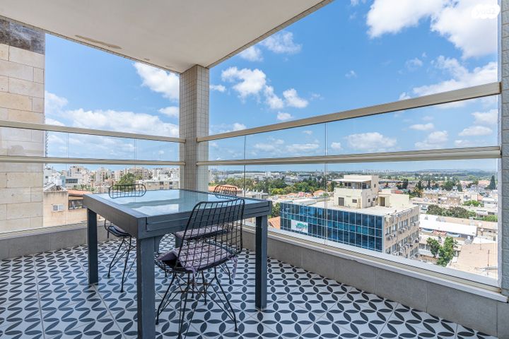 דירה, שדרות הנשיא וייצמן 32, מרכז העיר, חדרה