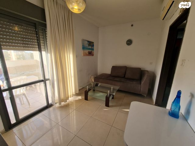 דירה, שדרות אח"י אילת 5, קרית חיים מזרחית, חיפה