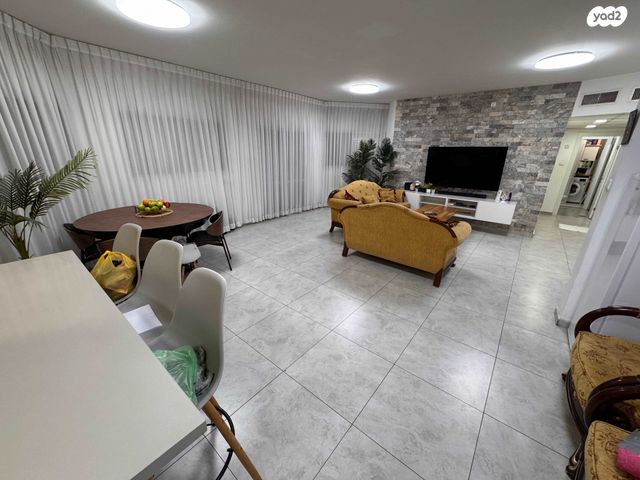 דירת גן, עמוס ירקוני, שכונה ו', באר שבע