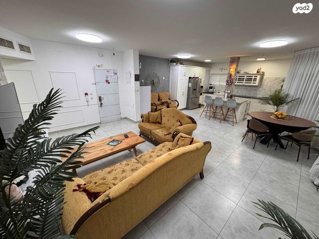 דירת גן, עמוס ירקוני, שכונה ו', באר שבע