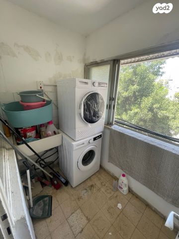 דירה, מעפילי אגוז, נווה חן, תל אביב יפו