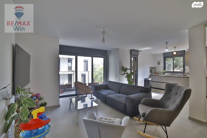 דירה, בארט 11, נווה אביבים, תל אביב יפו