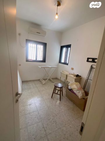 דירה, אחד העם 11, רסקו א', חולון