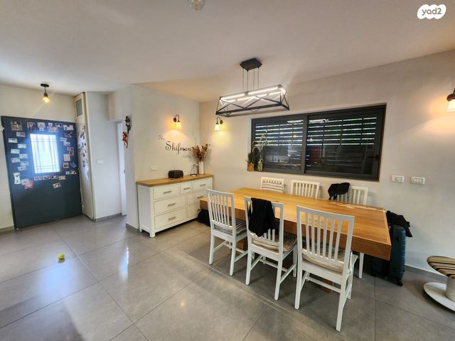 בית פרטי/ קוטג', גבעת הסלעים, ראש העין