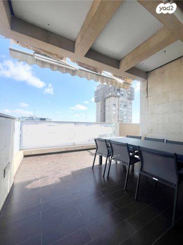 גג/ פנטהאוז, סוקולוב, הרצליה