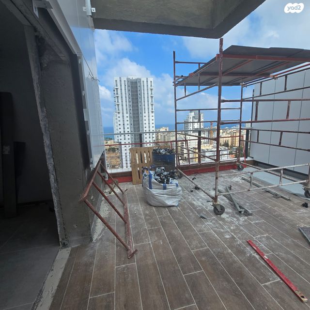 גג/ פנטהאוז, שדרות בן אב"י 48, נוף הטיילת, נתניה