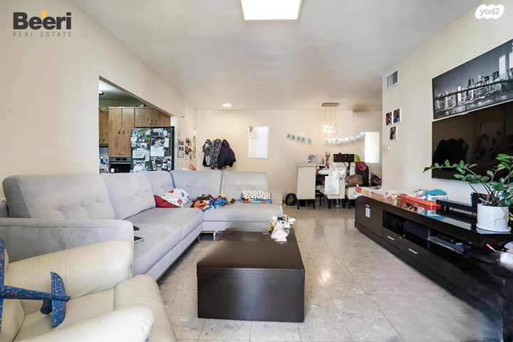 דירה, מנדל מתתיהו 7, רמת גן