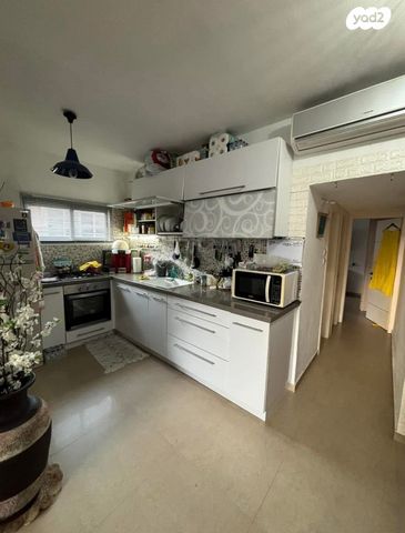 רמז, מערב ותיק