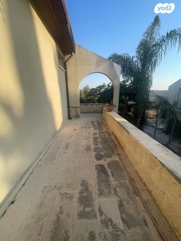 בית פרטי/ קוטג', בית אריה / עופרים