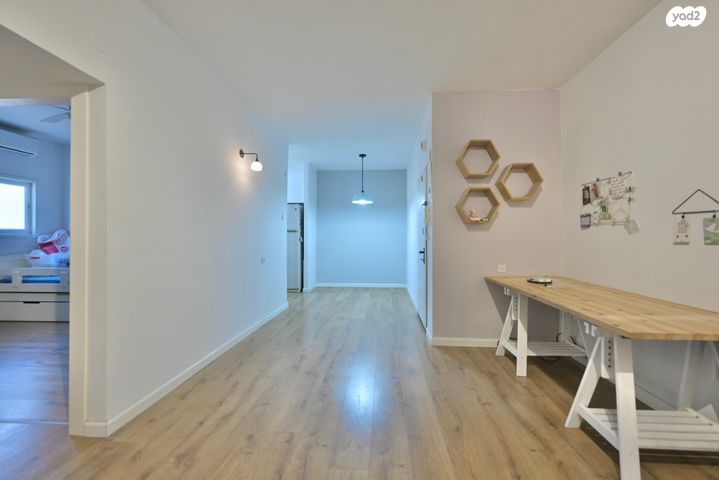 דירה, בית יוסף, רמב"ם, ראשון לציון