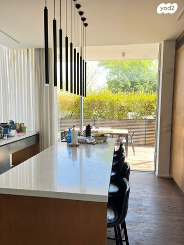 דו משפחתי, געש