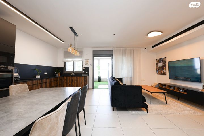 גג/ פנטהאוז, שניר 1, הפארק, חדרה