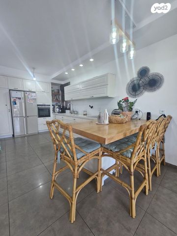 דירה, אהוד מנור, הכרם ב, עכו