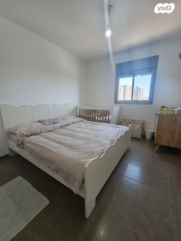 דירה, אהוד מנור, הכרם ב, עכו