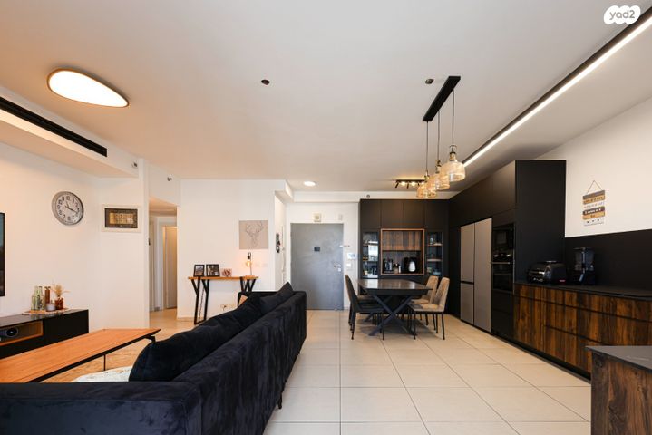 גג/ פנטהאוז, שניר 1, הפארק, חדרה