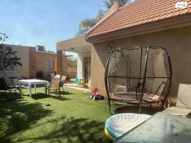 בית פרטי/ קוטג', ניצני עוז