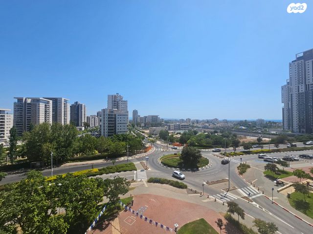 דירה, אהוד מנור, הכרם ב, עכו