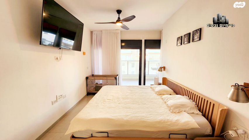 גג/ פנטהאוז, שמעון פרס/ האצטדיון, נהריה