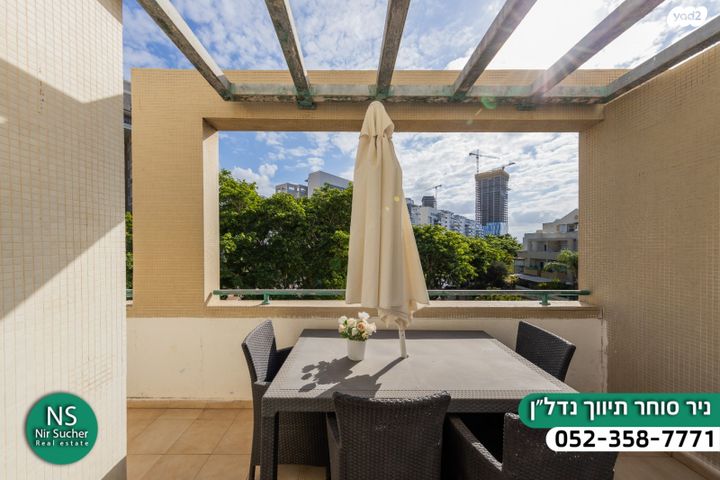 גג/ פנטהאוז, חרצית, גבעת האירוסים, נתניה