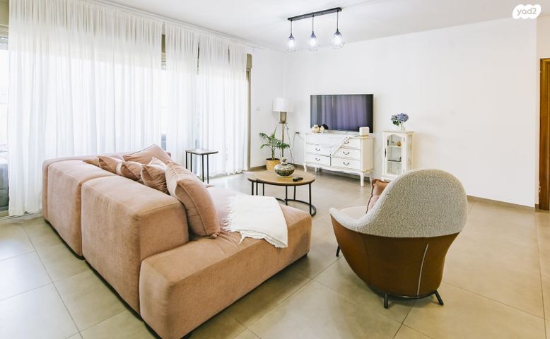 דירה, דרך בן גוריון, אבן גבירול, רחובות