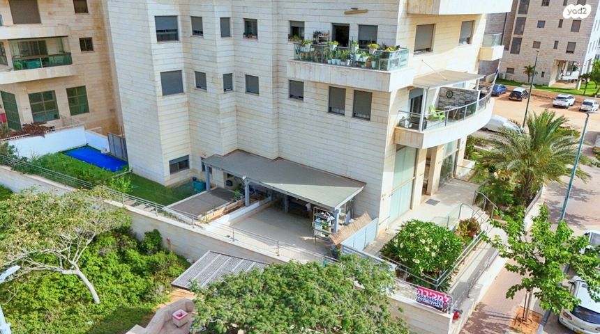 דירת גן, בני בנימין, נתניה