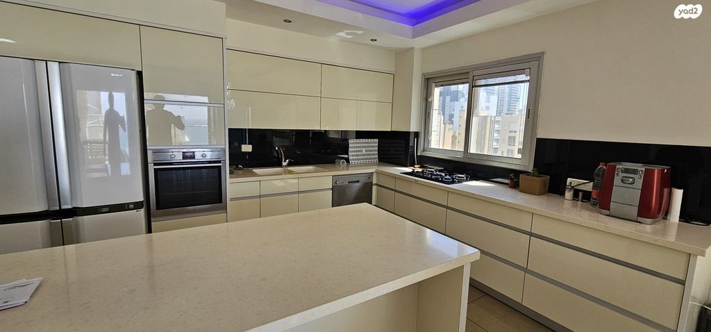 דירה, שדרות ניצה 20, צפון מערב מרכז העיר, נתניה