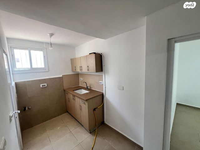 דירה, דב גרונר, קרית וולפסון, עכו