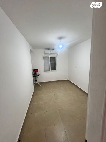 דירה, דב גרונר, קרית וולפסון, עכו