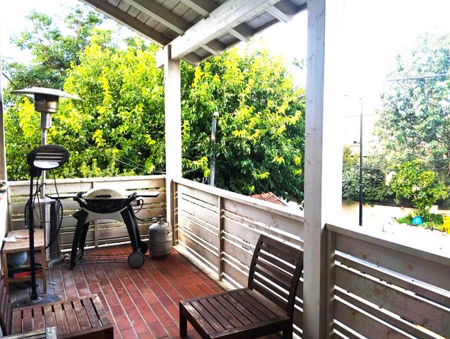 דירה, נווה עודד, בנימינה גבעת עדה