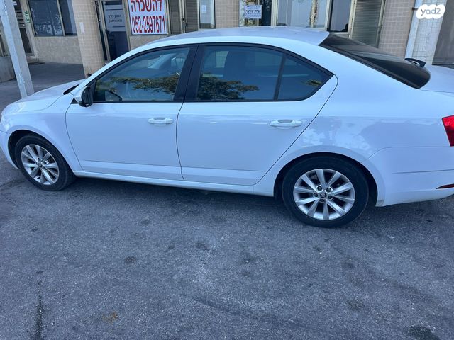 סקודה אוקטביה