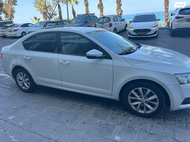 סקודה אוקטביה