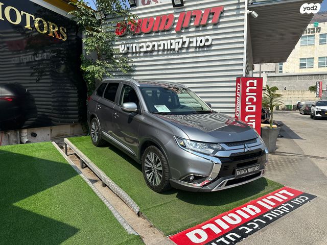 מיצובישי אאוטלנדר