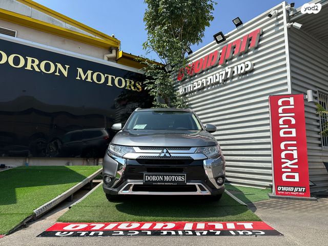 מיצובישי אאוטלנדר