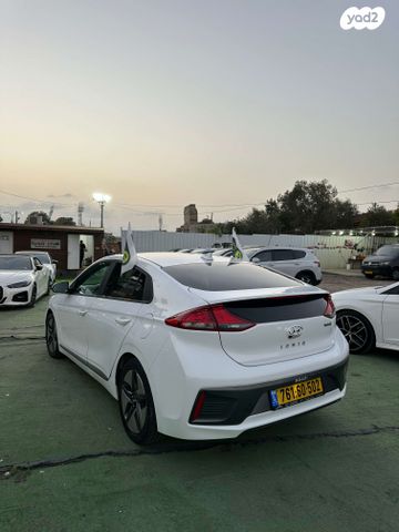 יונדאי איוניק