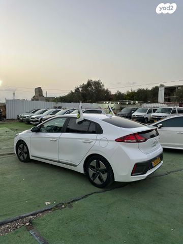 יונדאי איוניק