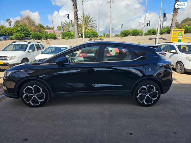 מודעת רכב ג׳ילי Geometry C