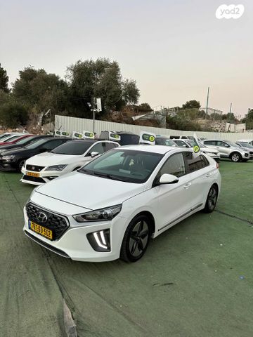 יונדאי איוניק