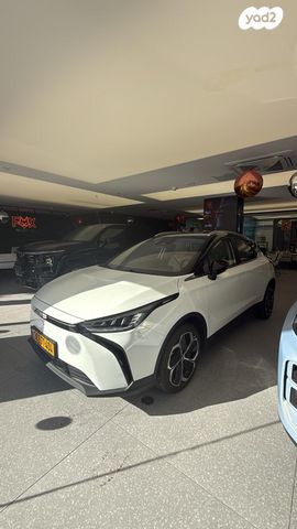 ג׳ילי Geometry C