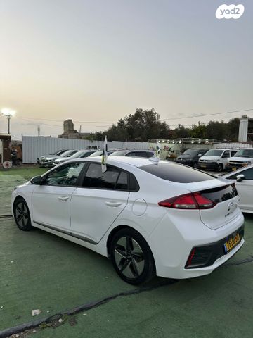 יונדאי איוניק