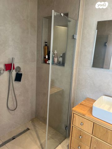 דו משפחתי, נחל חבר 1, נוקדים, נוקדים