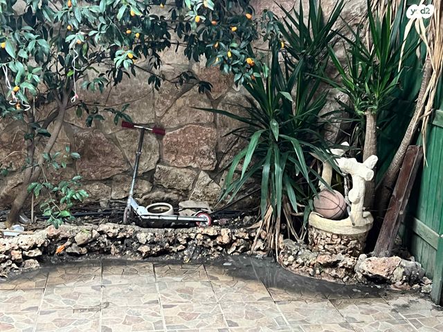 בית פרטי/ קוטג', המגיד ממעזריטש 94, הגפן, ביתר עילית