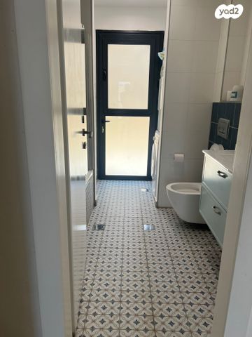 דו משפחתי, נחל חבר 1, נוקדים, נוקדים