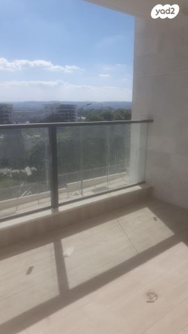 דירת גן, דרך בר יהודה 52, אזור תעשיה, נשר