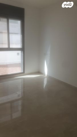 דירת גן, דרך בר יהודה 52, אזור תעשיה, נשר