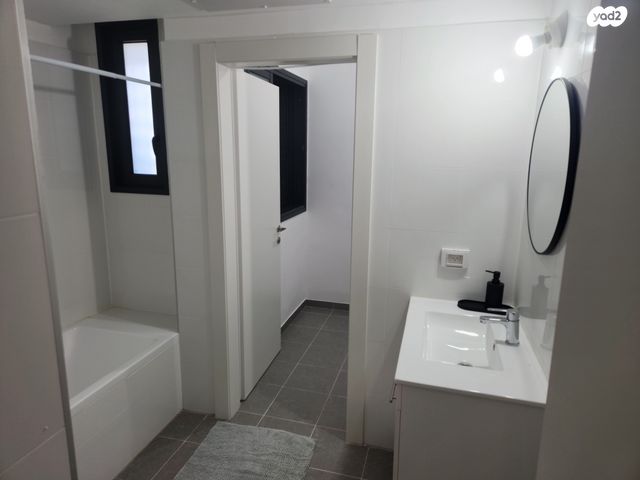 דירה, גילדסגיים 4, קרית קריניצי, רמת גן