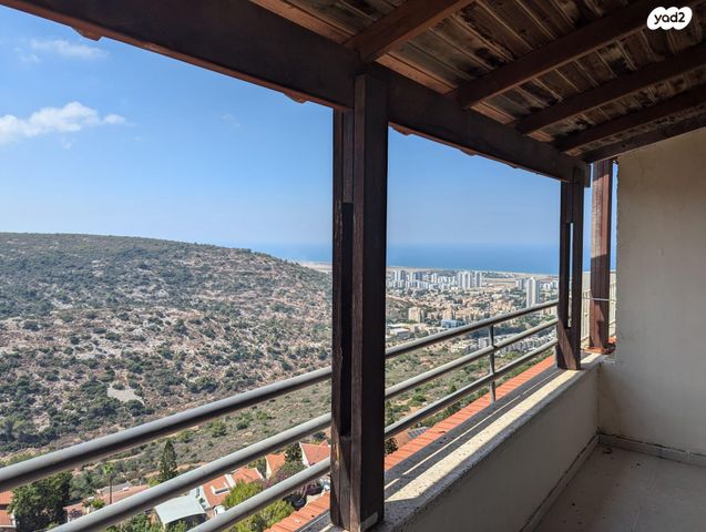 דו משפחתי, שארית הפליטה 73, הוד הכרמל, דניה, חיפה