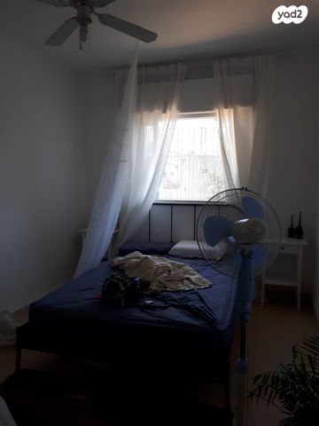 דירה, יהושע בן נון 38, קטמון הישנה, ירושלים